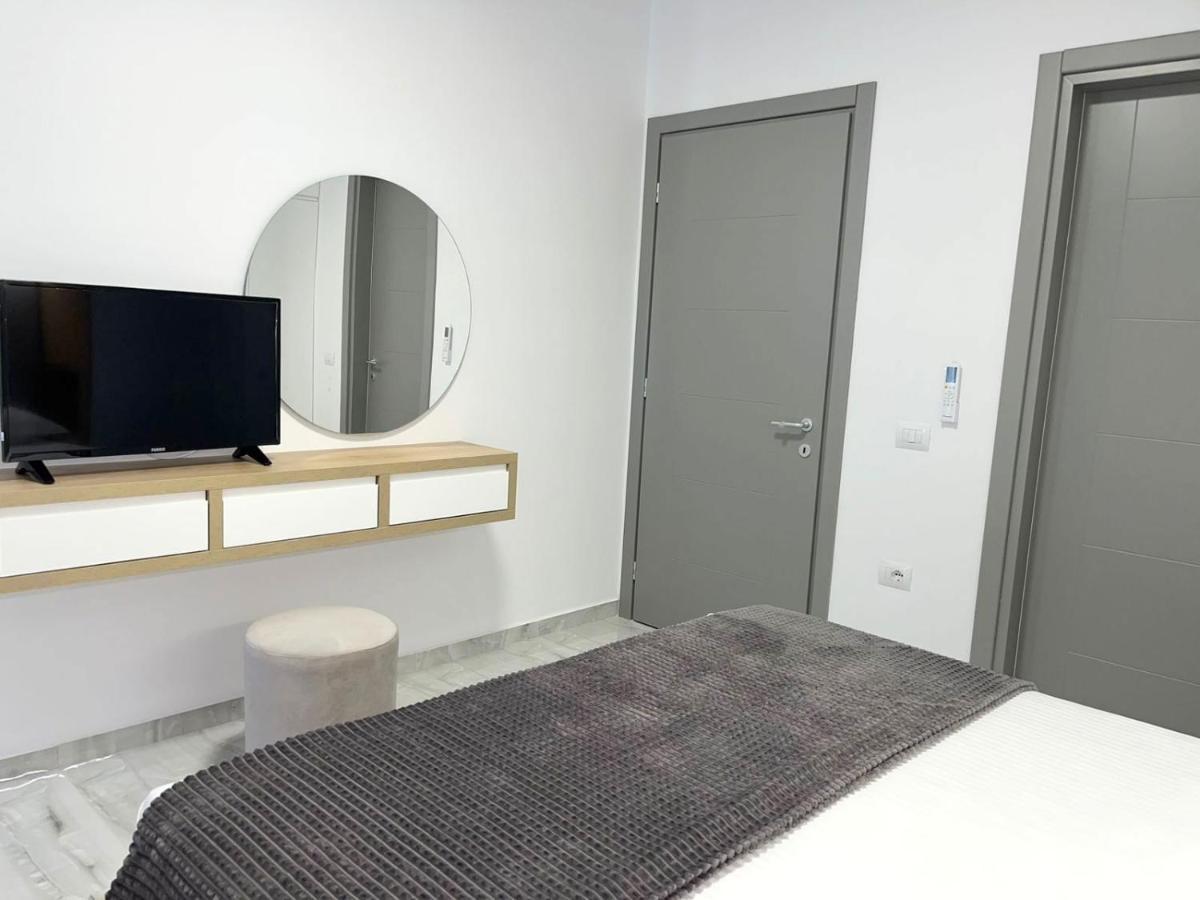 Diamond Dream Apartment ซารานเดอ ภายนอก รูปภาพ