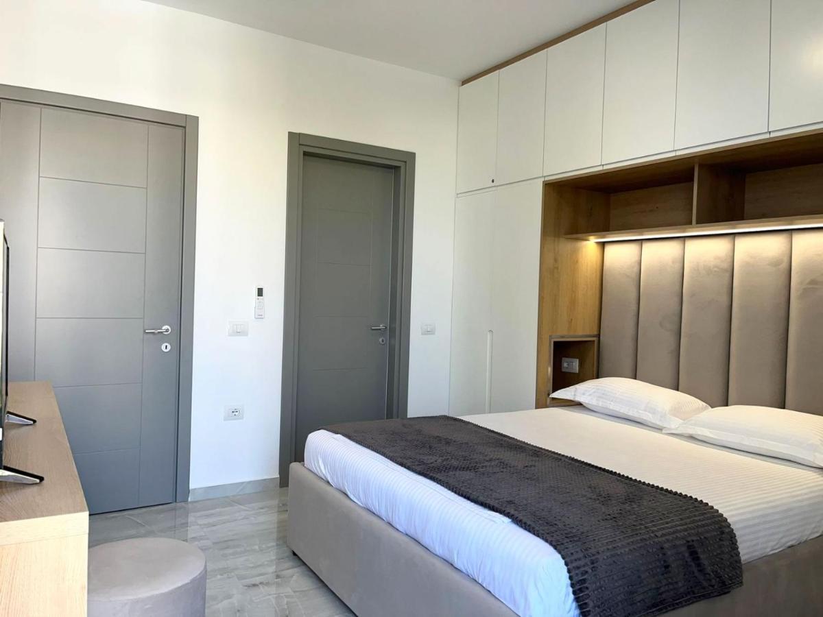 Diamond Dream Apartment ซารานเดอ ภายนอก รูปภาพ