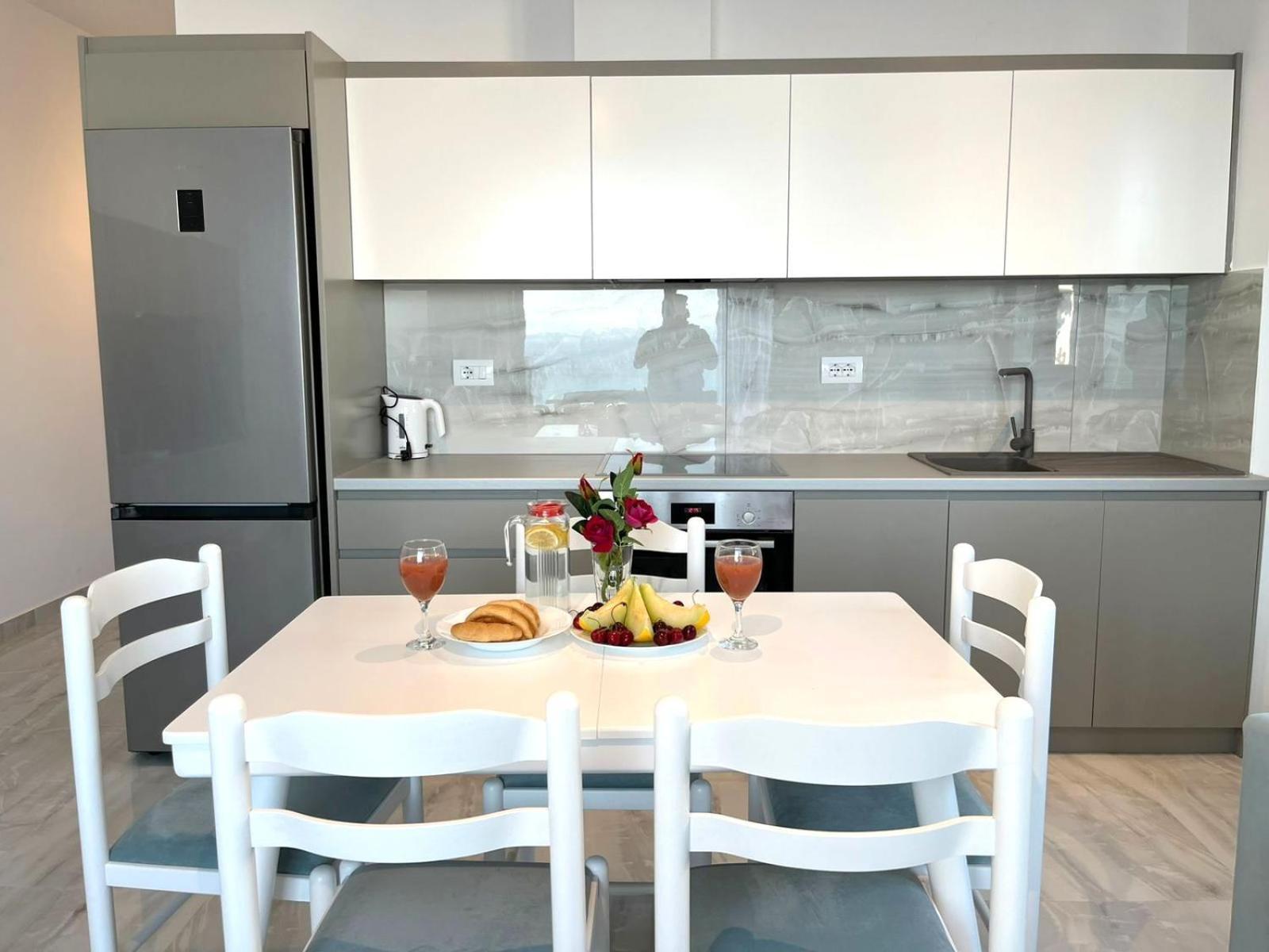 Diamond Dream Apartment ซารานเดอ ภายนอก รูปภาพ